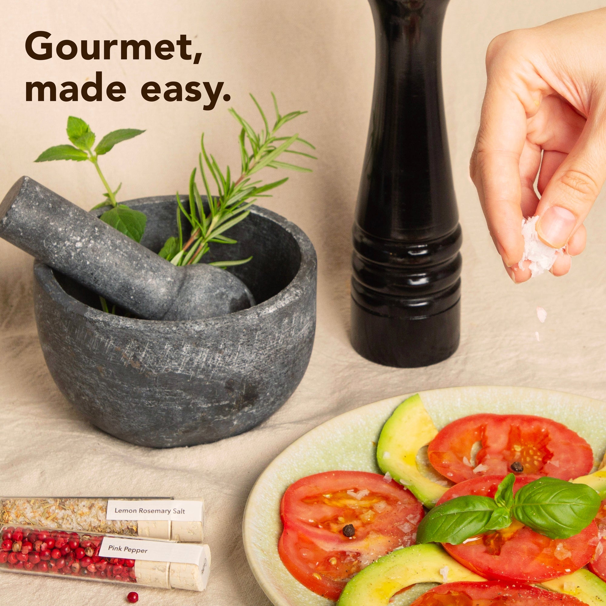 Craftly Salt & Pepper Gift Box | Premium Spice Set for Foodies and Home Cooks | 6 Salts & 6 Peppers for Cooking and Grilling - Craftly EU