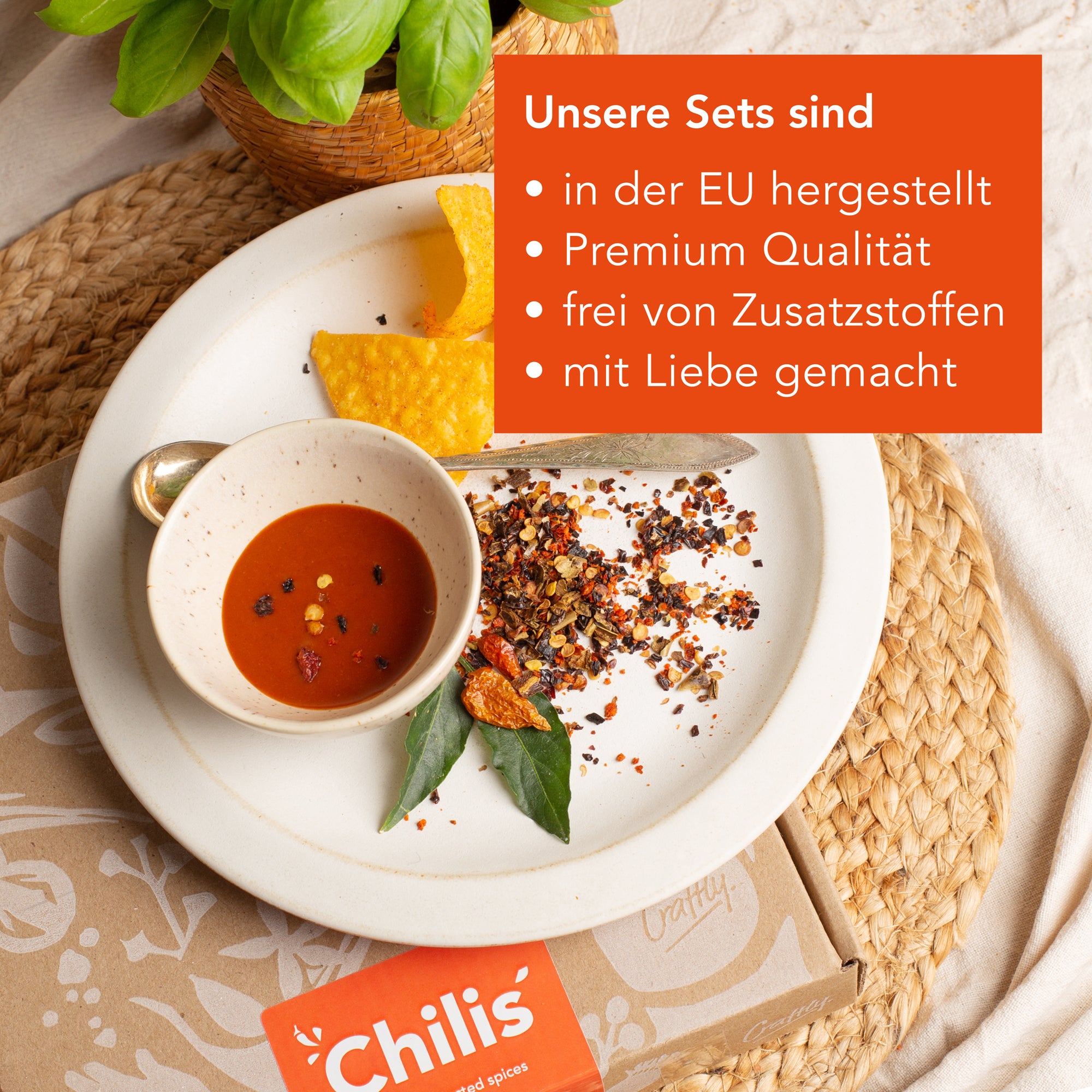 Craftly Chili-Gewürzbox – 12 Exklusive Chilisorten aus aller Welt, Scharfes Geschenk für Feinschmecker und Hobbyköche